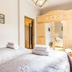 Krysin Apartman *